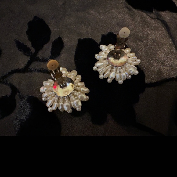 Vintage Faux Pearl Pom Pom Clip on Earrings - Picture 5 of 6